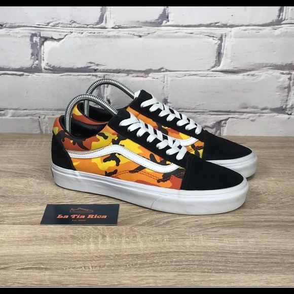 Vans - Picture 2 of 2